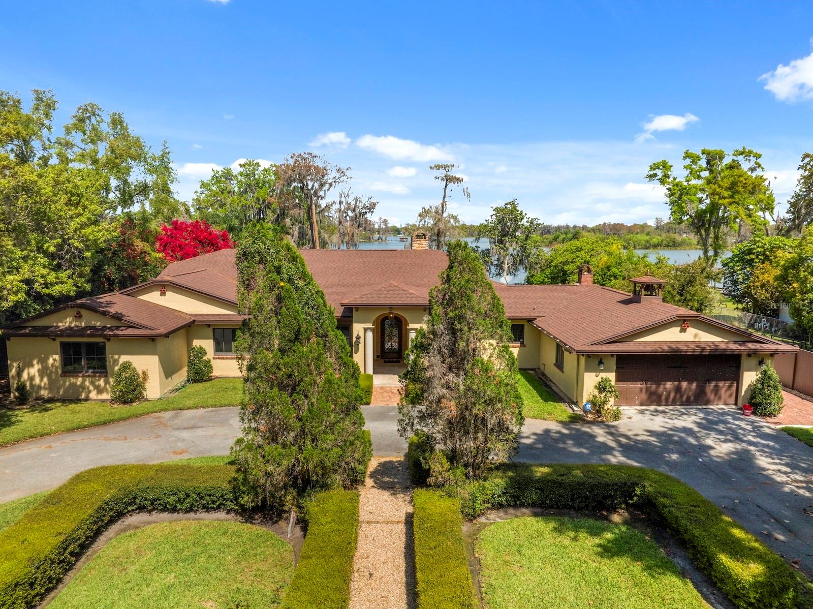 5400 Kenmore, Orlando, FL 32839