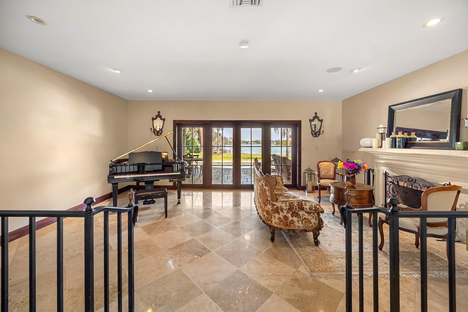 5400 Kenmore, Orlando, FL 32839