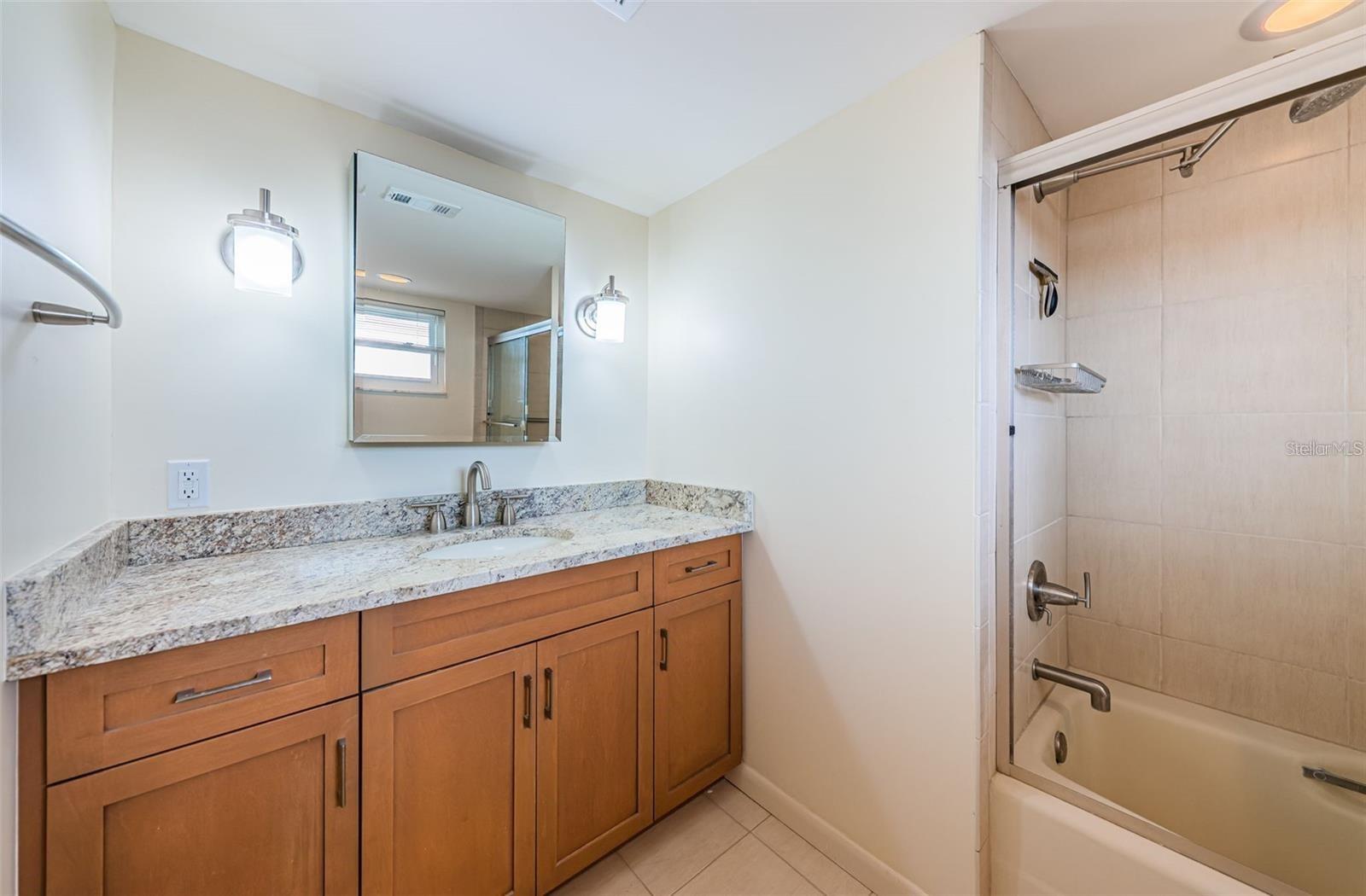 5130 Brittany Unit 202, St Petersburg, FL 33715