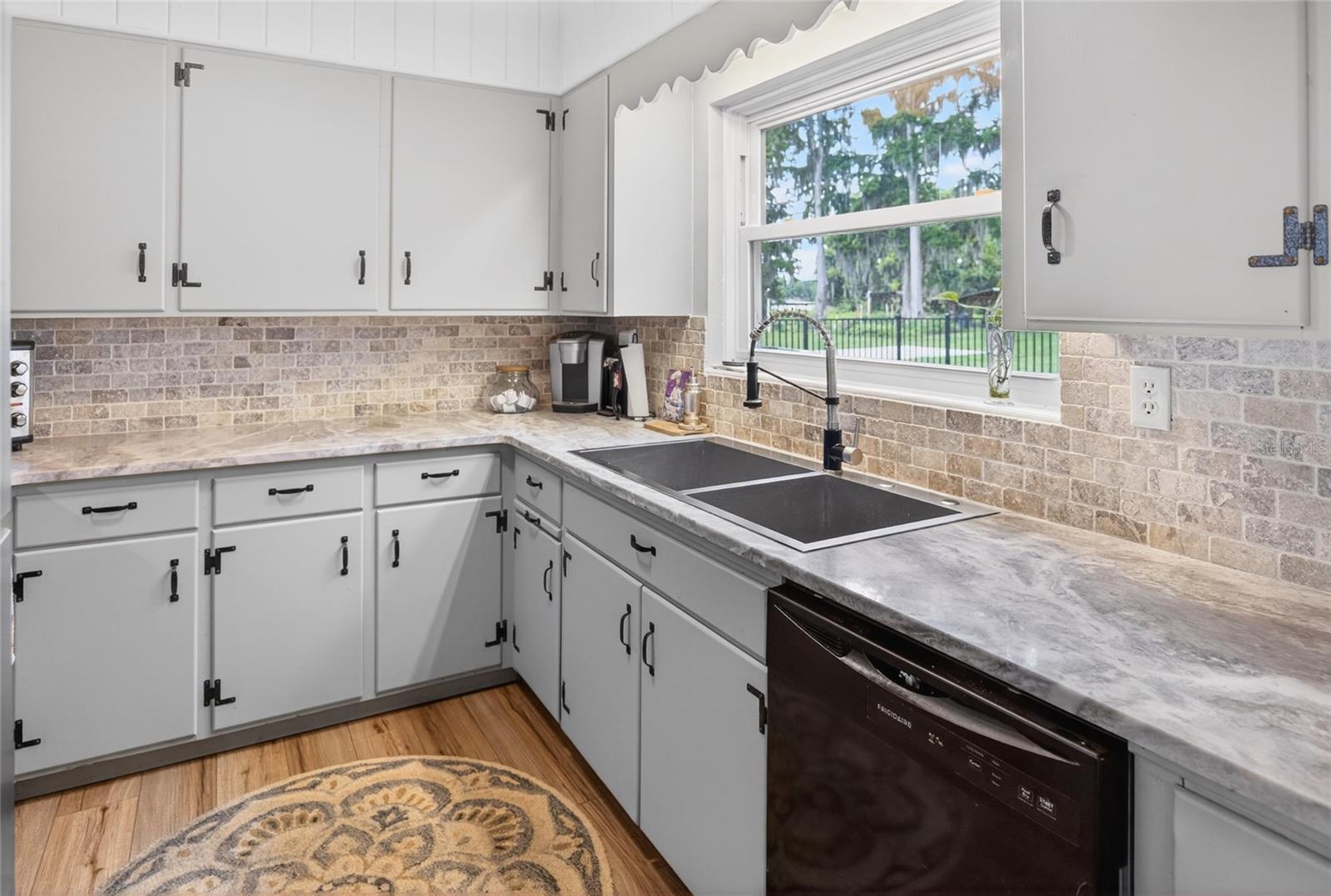 7588 Crescent, Floral City, FL 34436