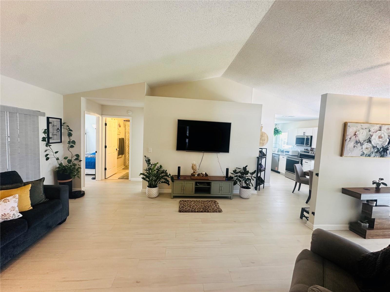 340 Edgewood, Kissimmee, FL 34759