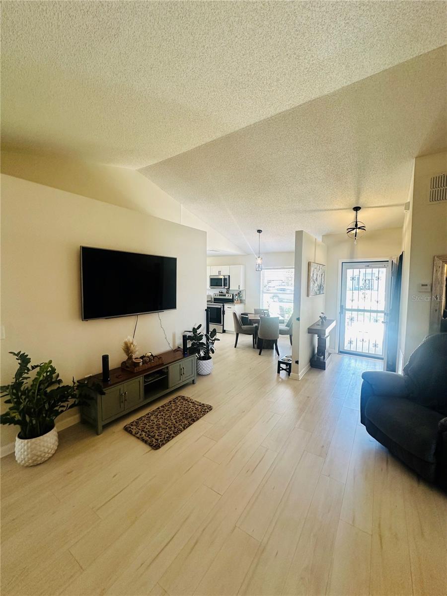 340 Edgewood, Kissimmee, FL 34759