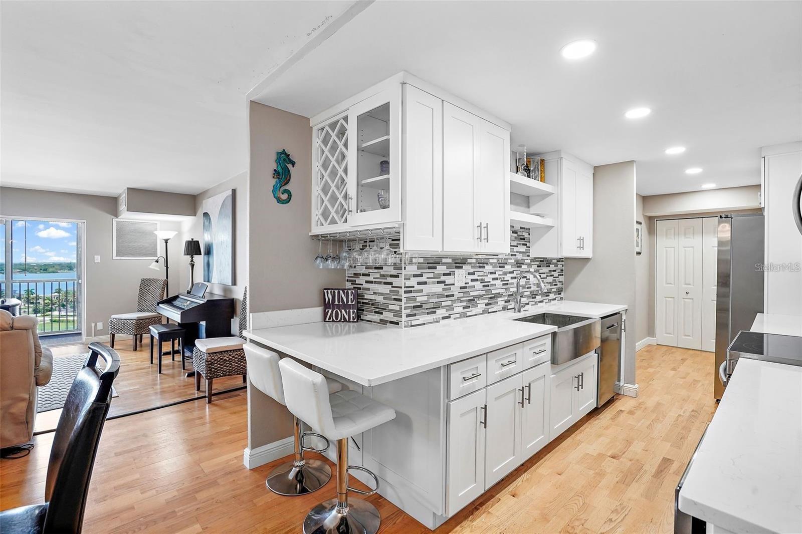 10355 Paradise Unit 1010-1011, St Petersburg, FL 33706
