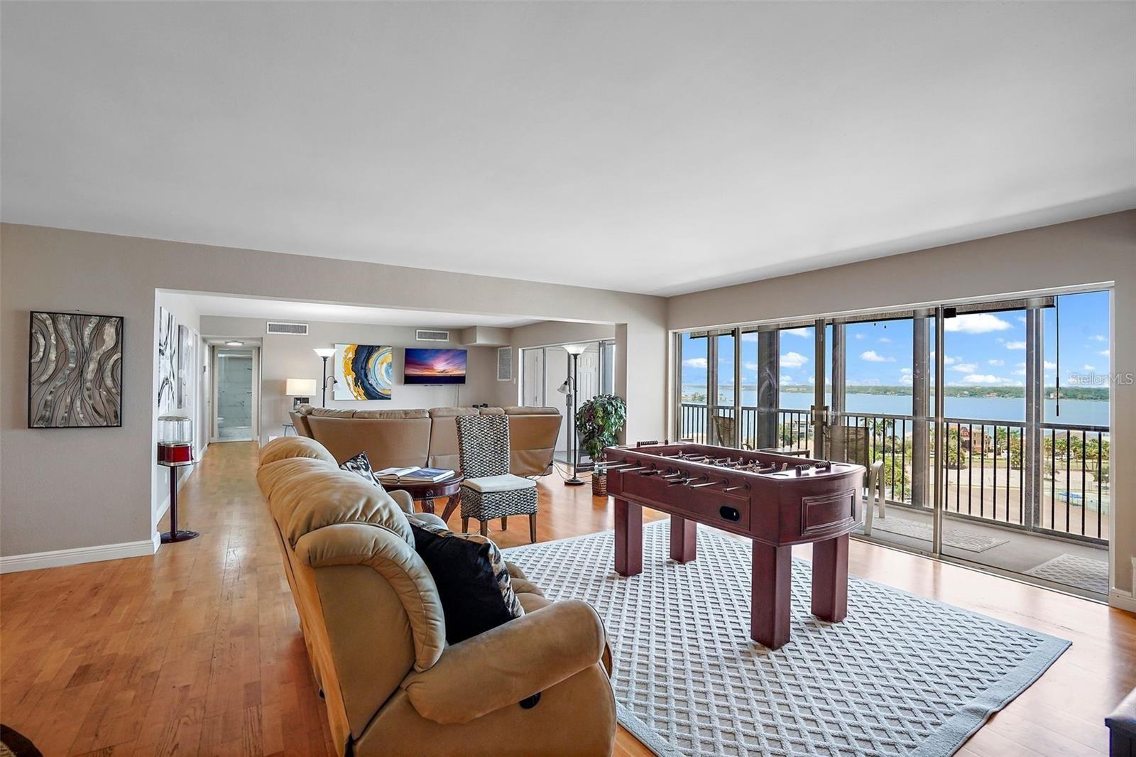 10355 Paradise Unit 1010-1011, St Petersburg, FL 33706