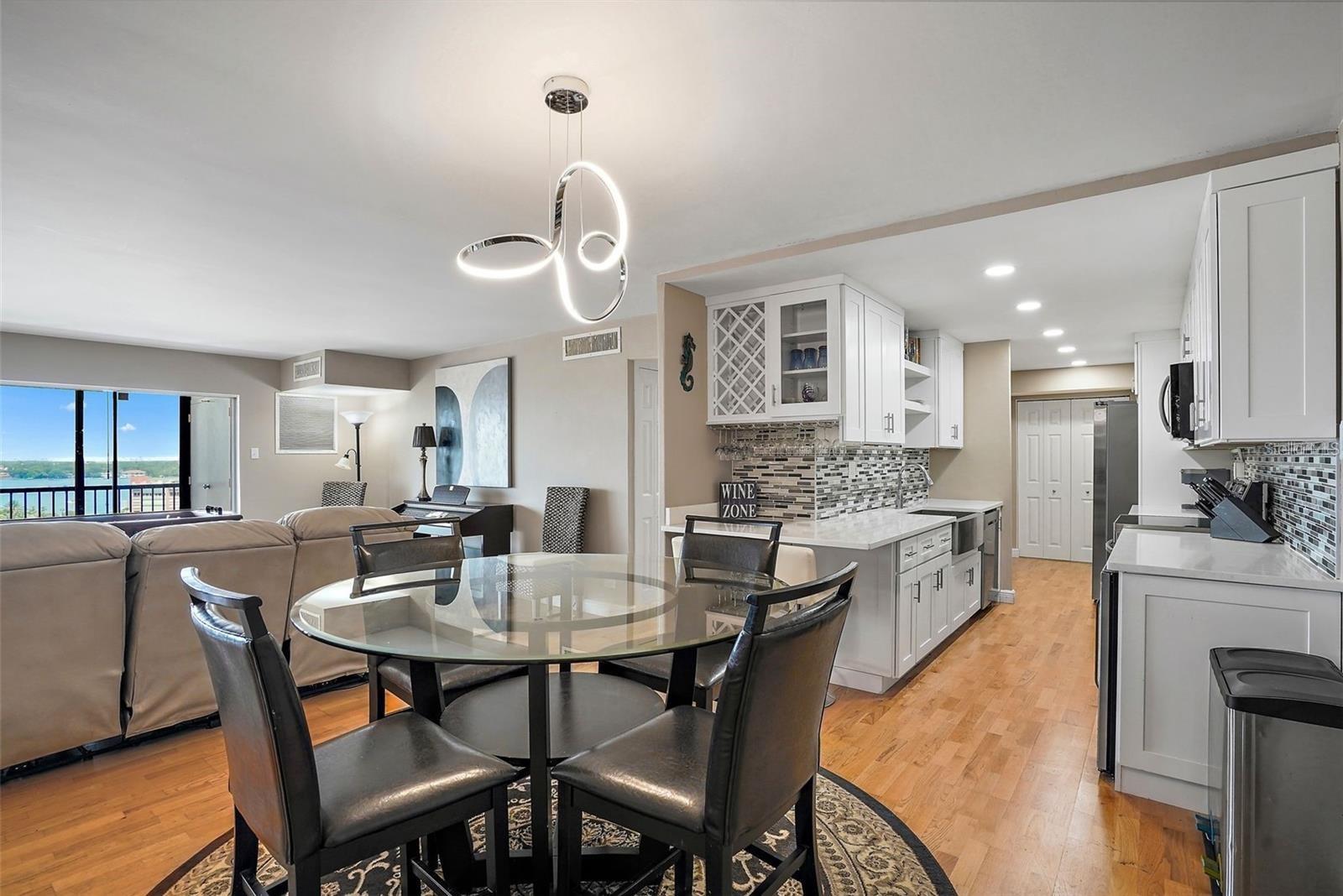 10355 Paradise Unit 1010-1011, St Petersburg, FL 33706