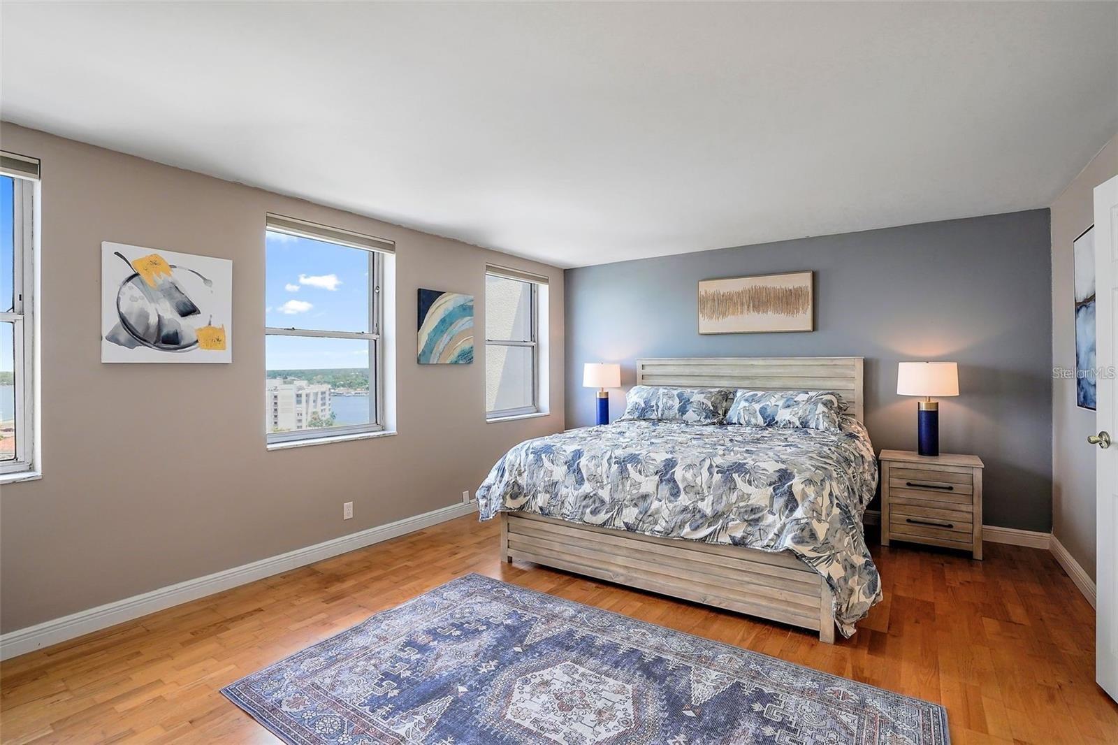 10355 Paradise Unit 1010-1011, St Petersburg, FL 33706
