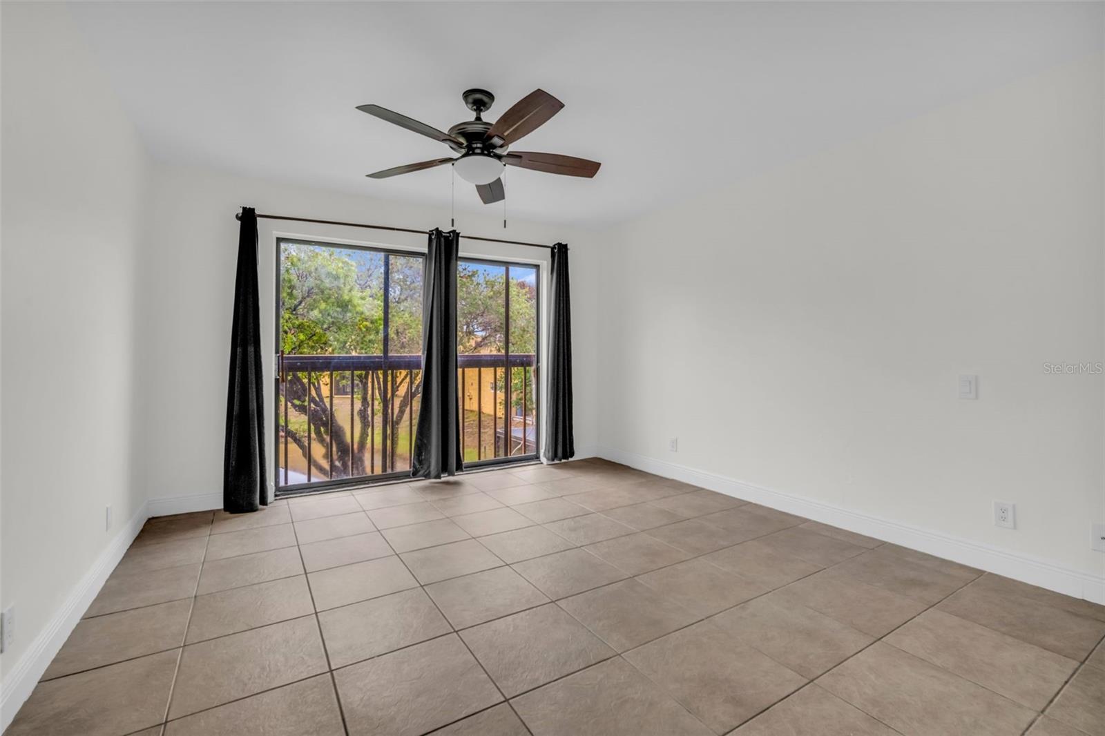 1610 93rd Unit 303, Hollywood, FL 33024
