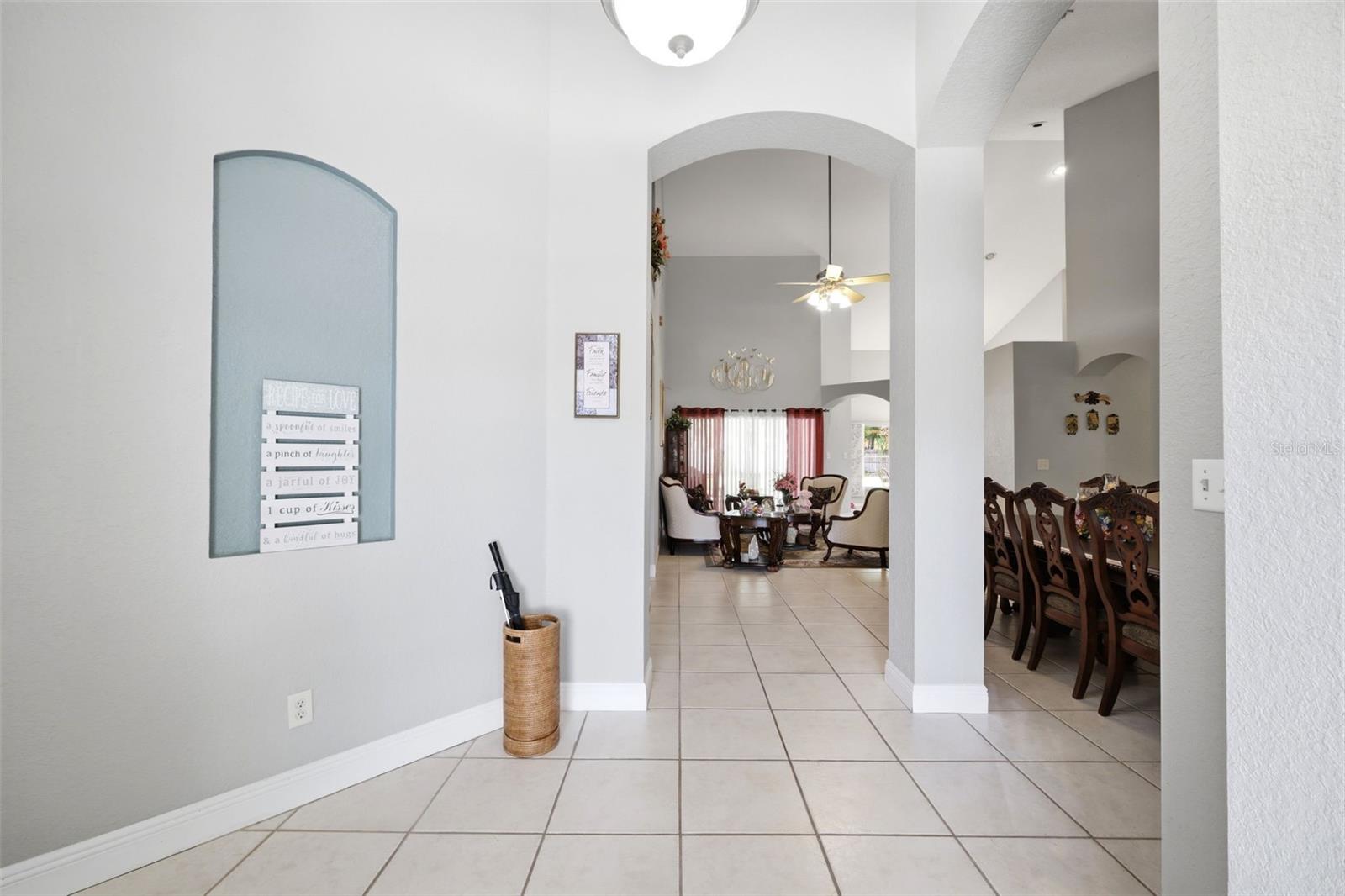 2112 Heritage Crest, Valrico, FL 33594