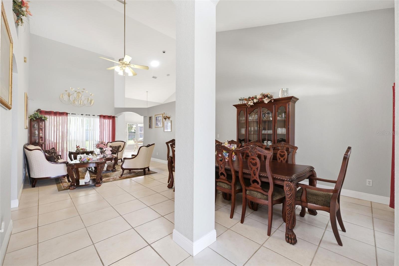 2112 Heritage Crest, Valrico, FL 33594