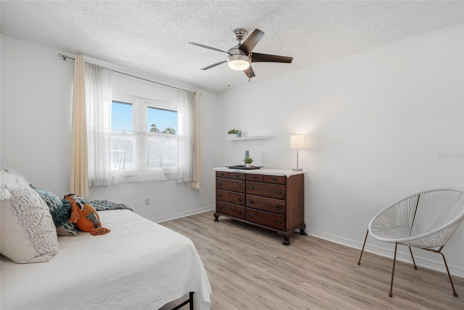 366 47th Unit 5, St Petersburg, FL 33703