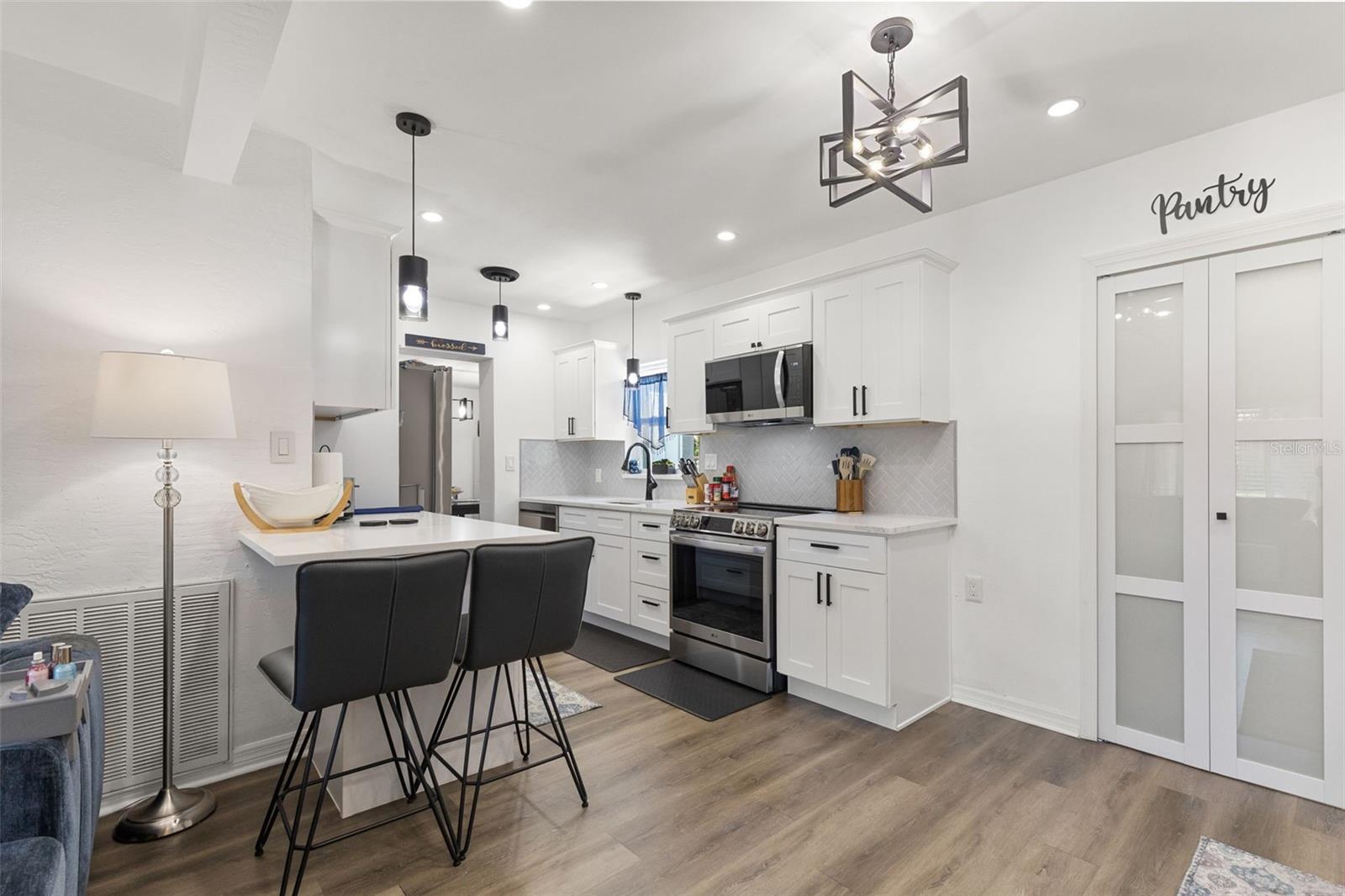 4832 5th, St Petersburg, FL 33705