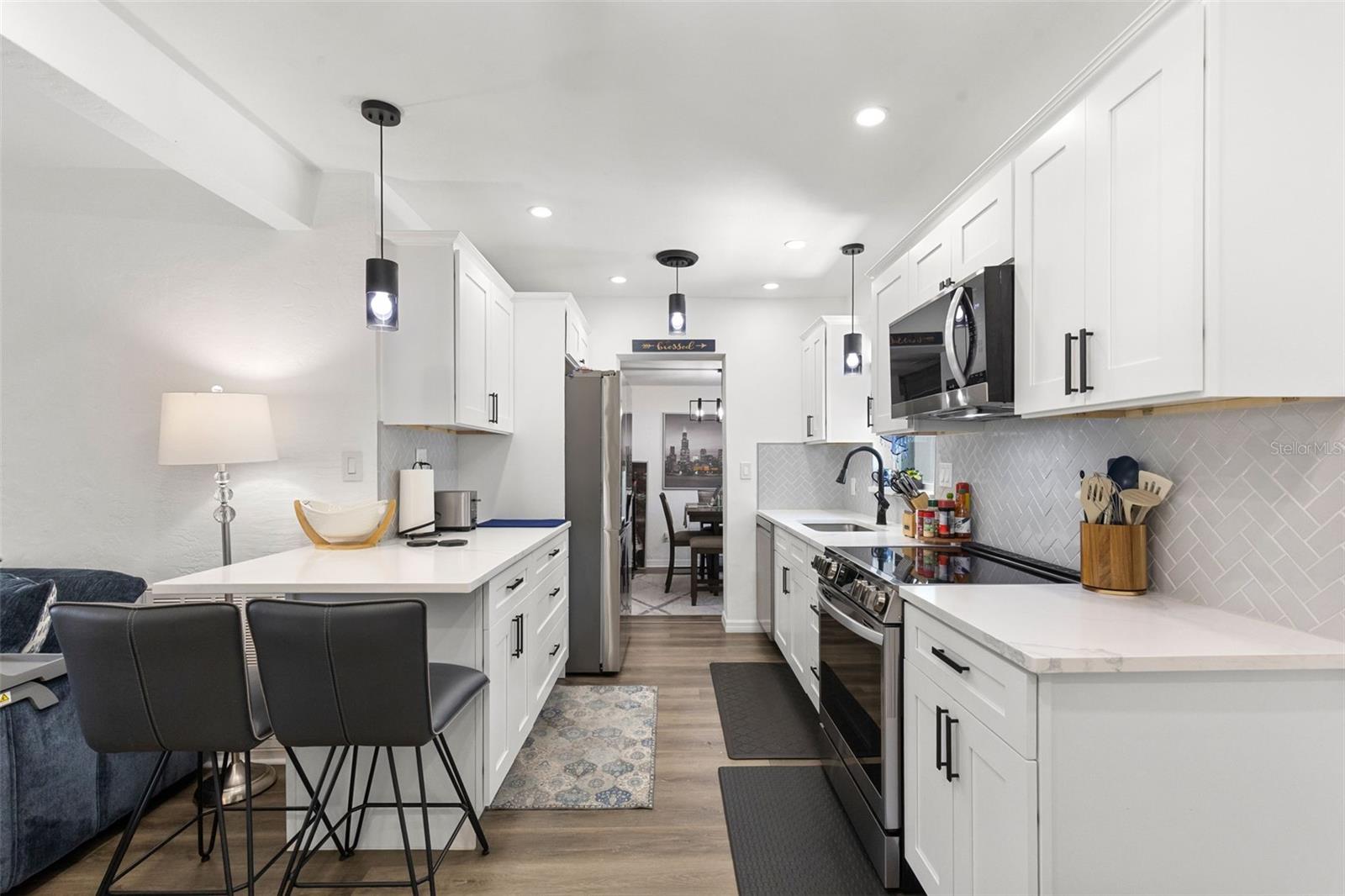 4832 5th, St Petersburg, FL 33705