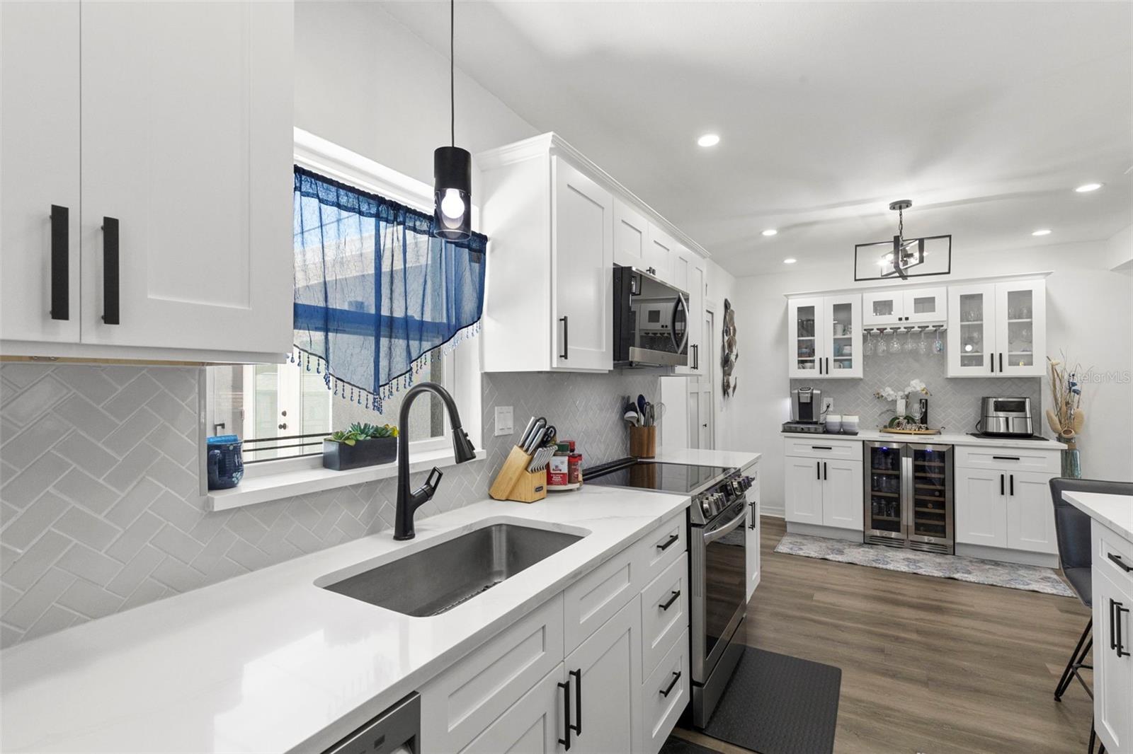 4832 5th, St Petersburg, FL 33705