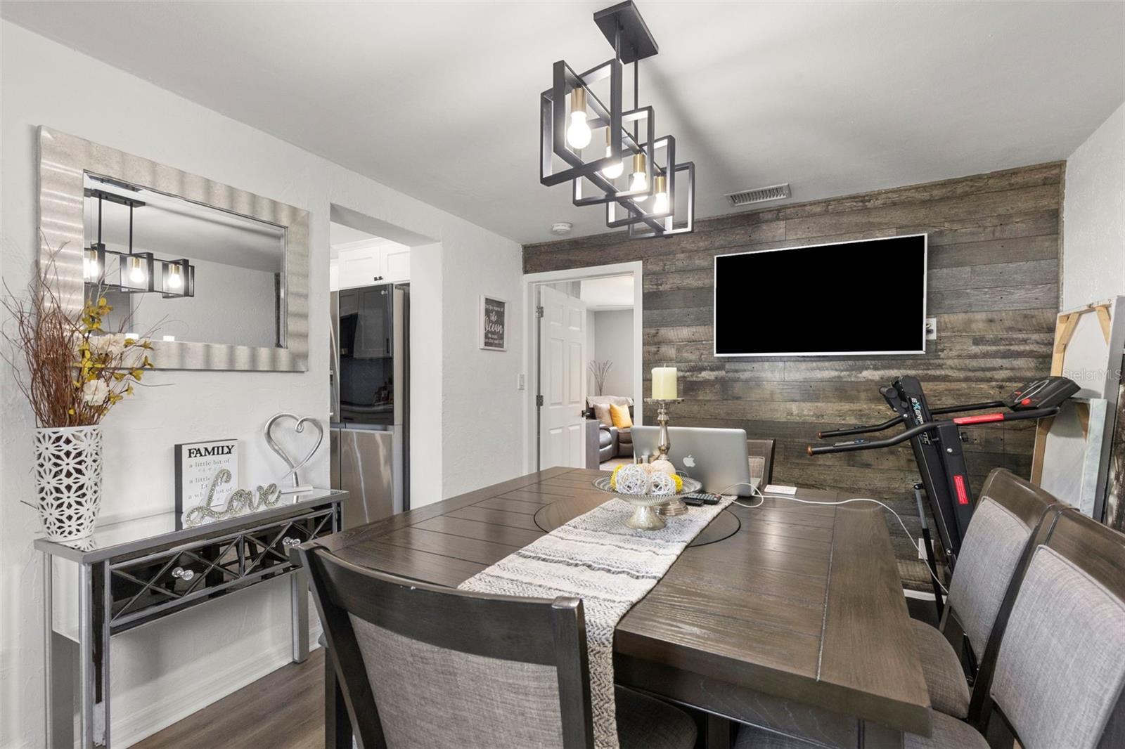 4832 5th, St Petersburg, FL 33705