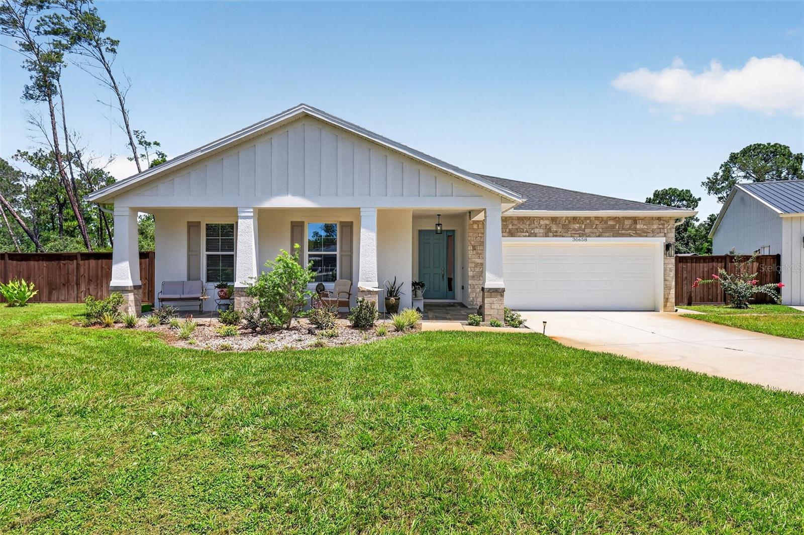 30658 East Bluebell Ave, Eustis, FL 32736