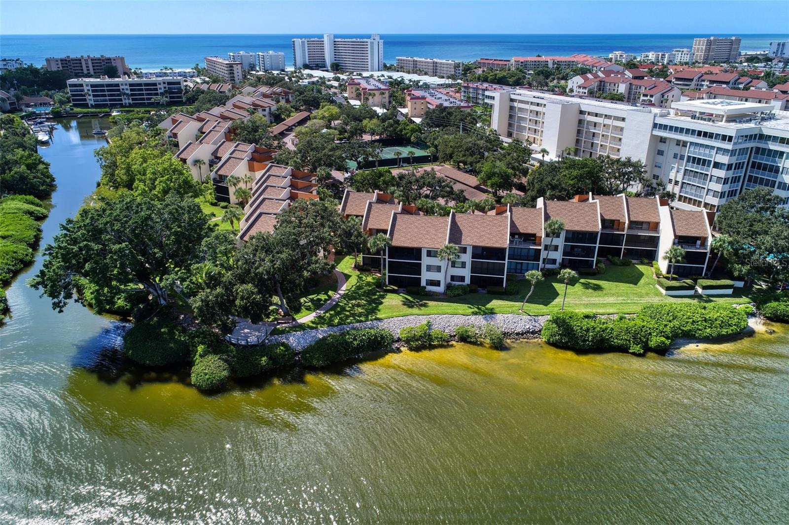 1800 Cove Ii Unit 213, Sarasota, FL 34242