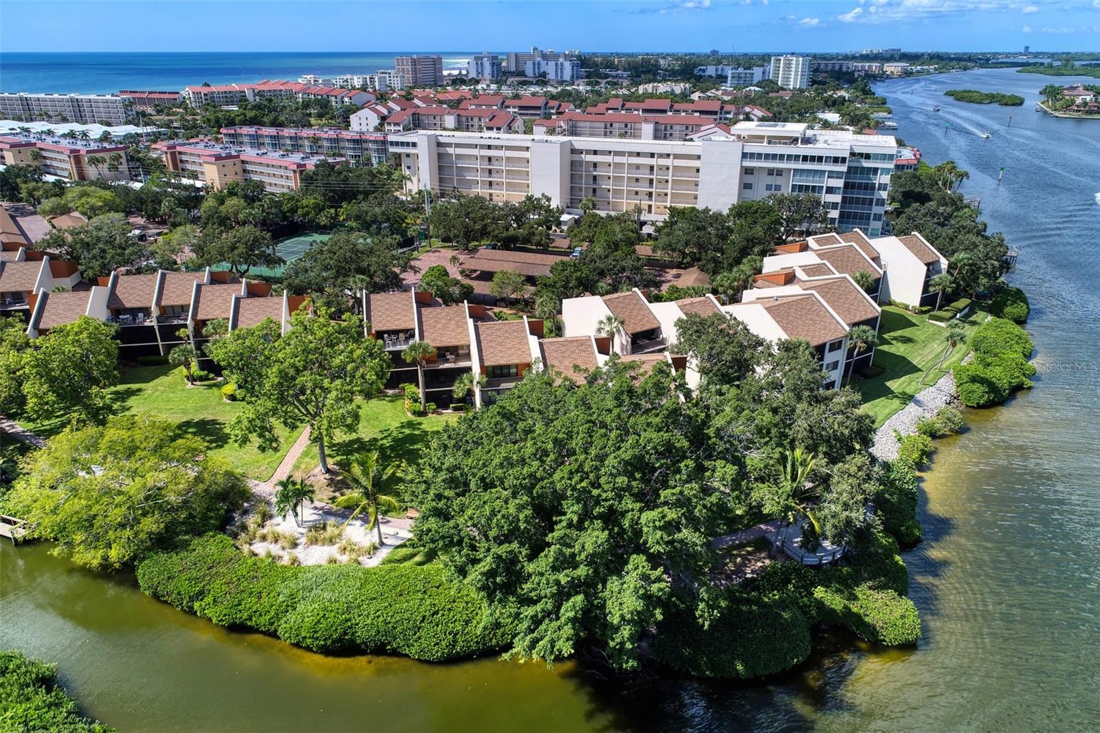 1800 Cove Ii Unit 213, Sarasota, FL 34242