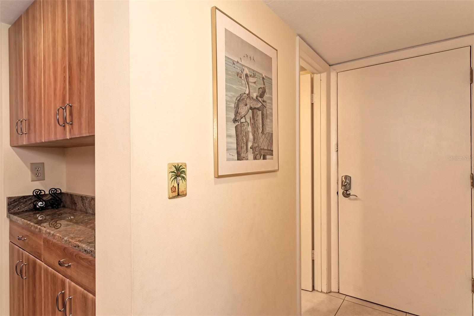 1800 Cove Ii Unit 213, Sarasota, FL 34242