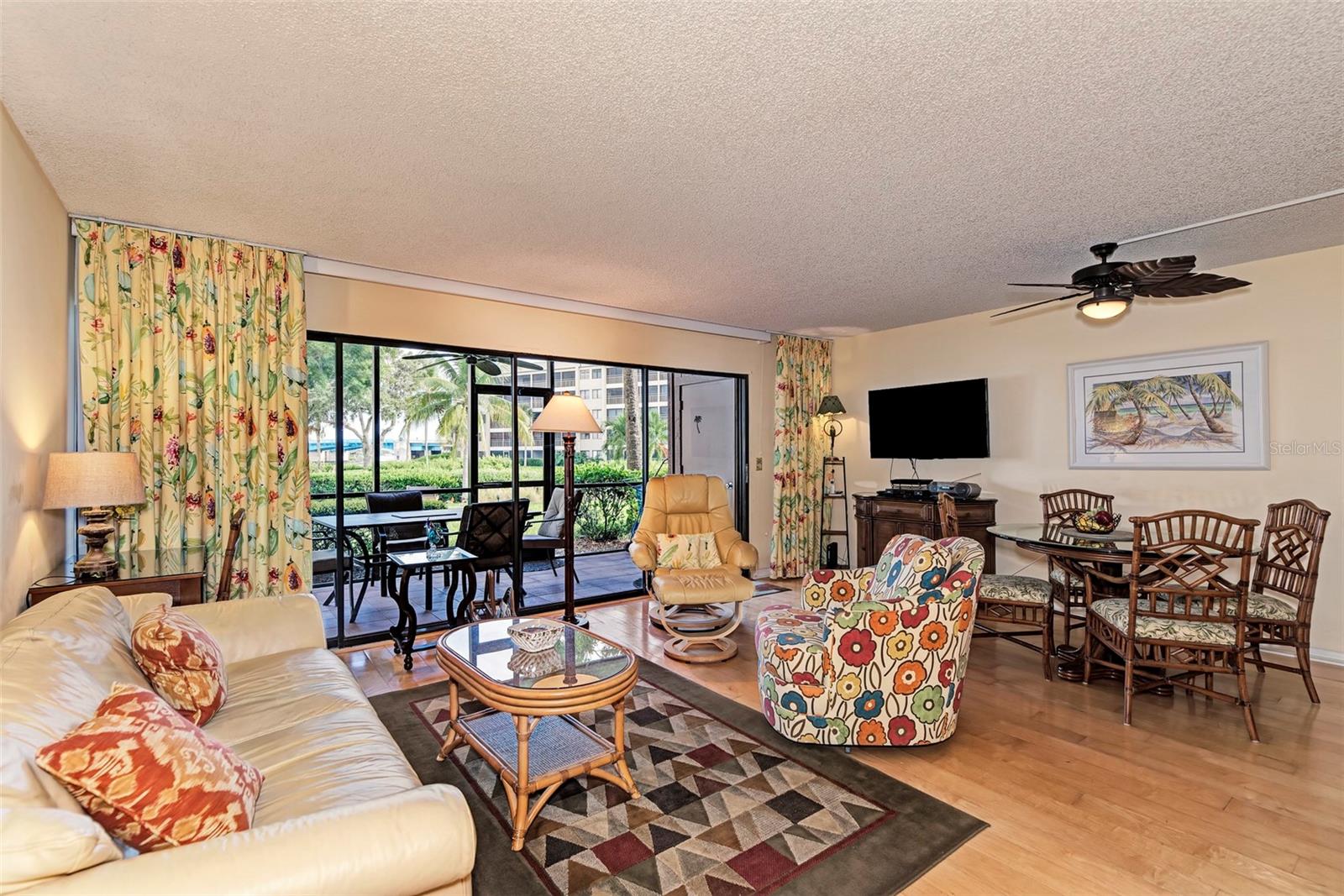 1800 Cove Ii Unit 213, Sarasota, FL 34242