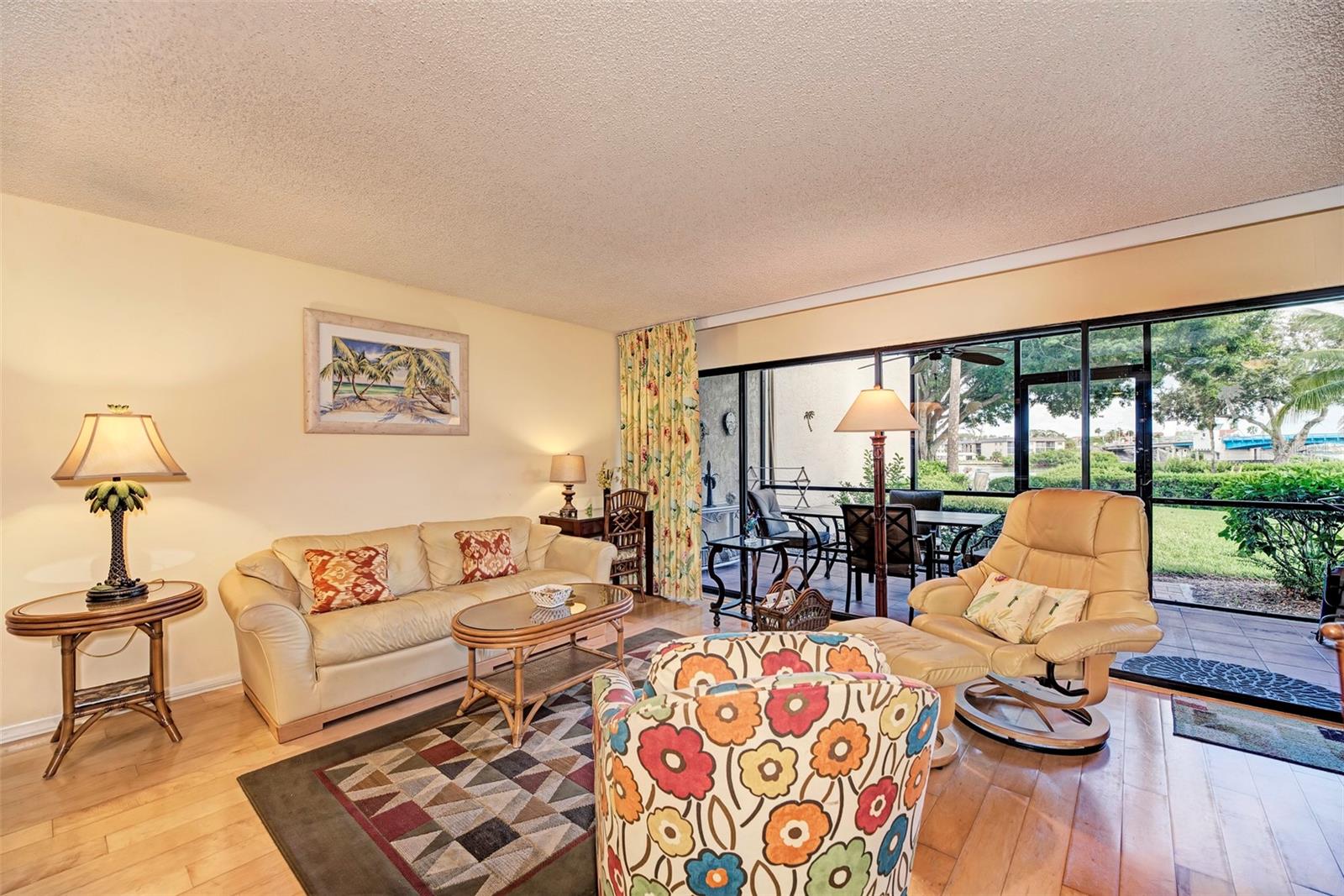 1800 Cove Ii Unit 213, Sarasota, FL 34242