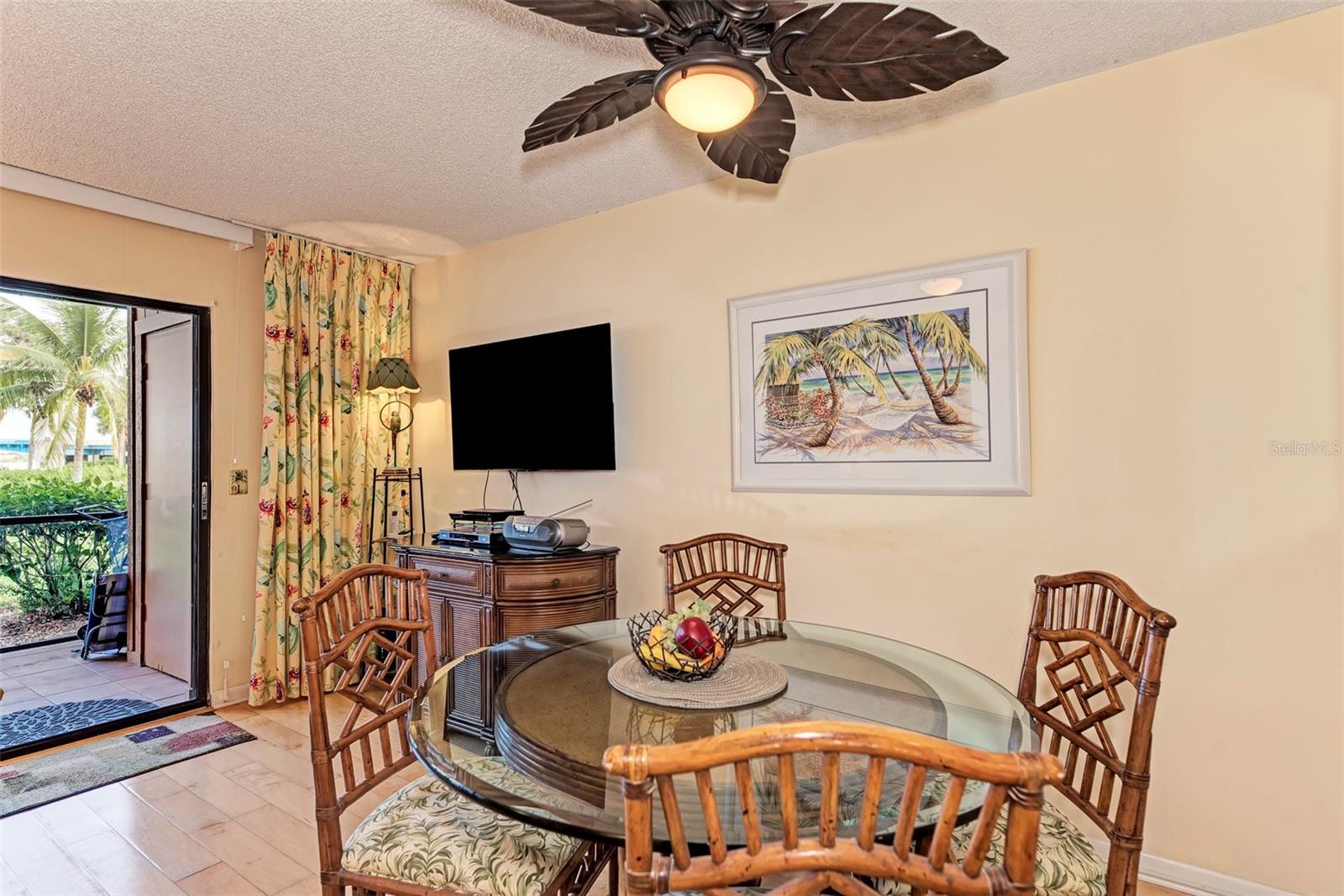 1800 Cove Ii Unit 213, Sarasota, FL 34242