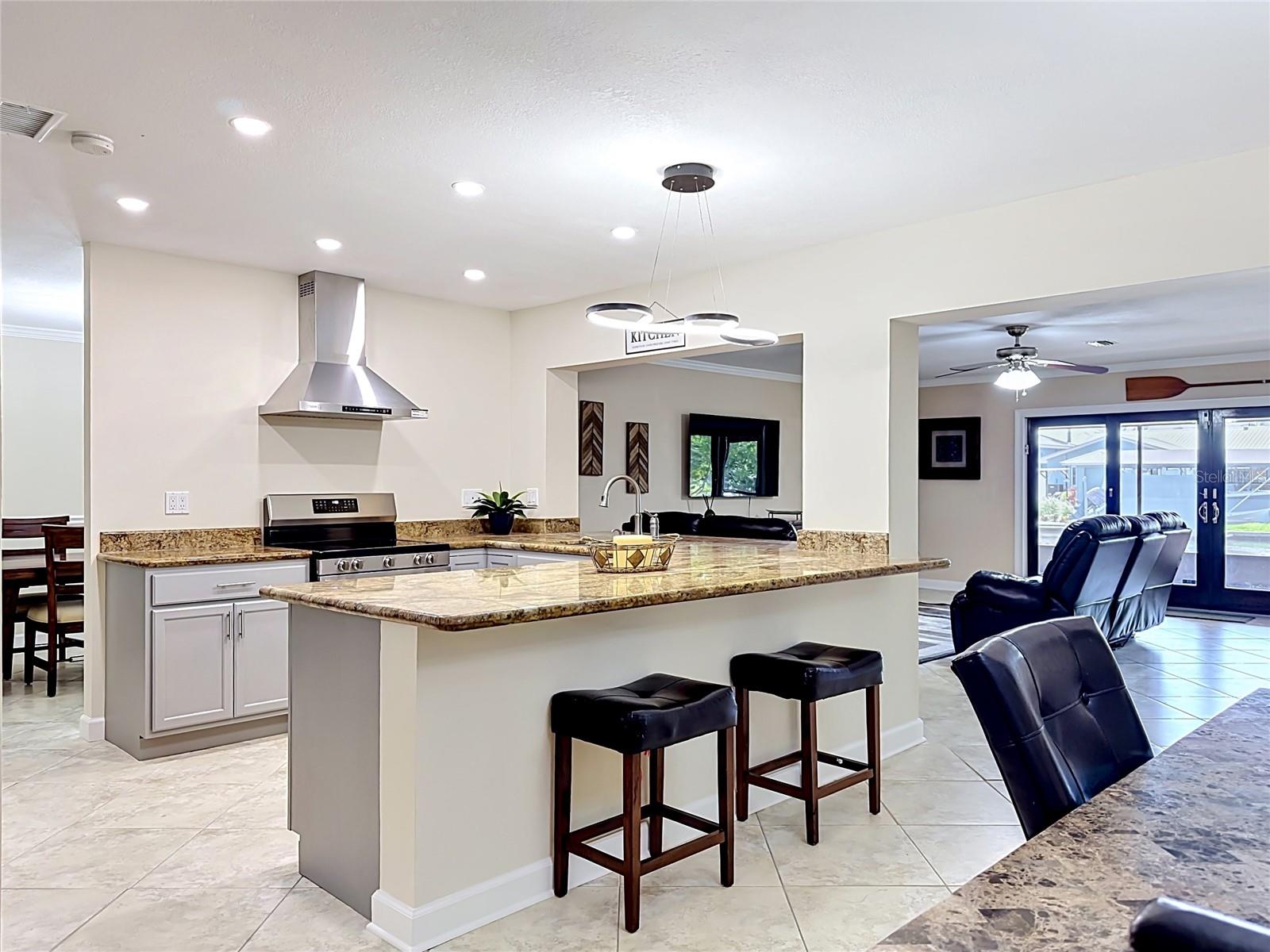 6517 Solitaire Palm, Apollo Beach, FL 33572