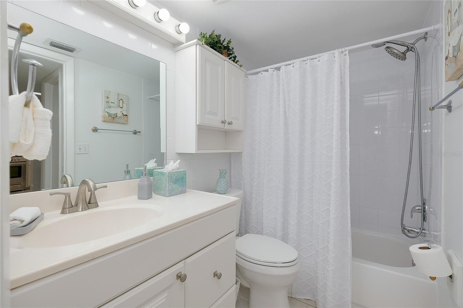 1186 Bird Bay Unit 109, Venice, FL 34285