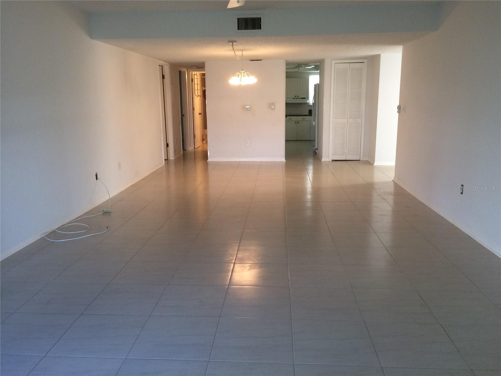 7907 Sailboat Key Unit 105, South Pasadena, FL 33707