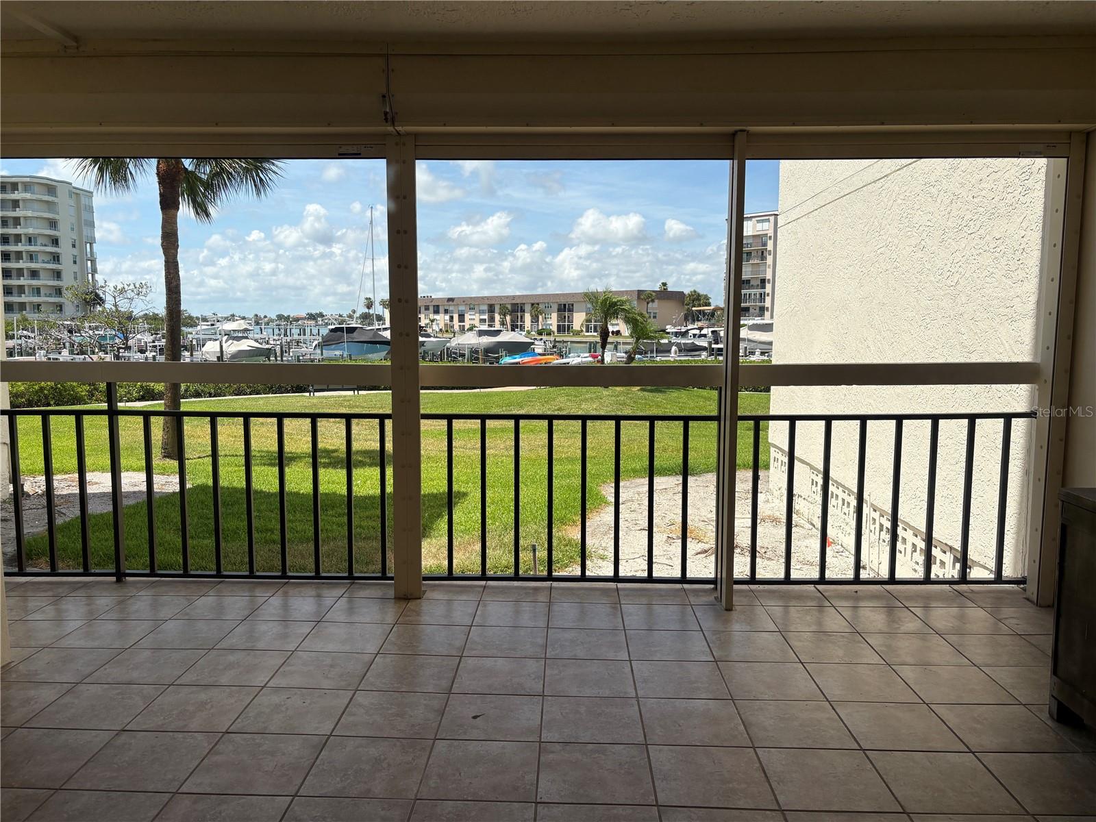 7907 Sailboat Key Unit 105, South Pasadena, FL 33707