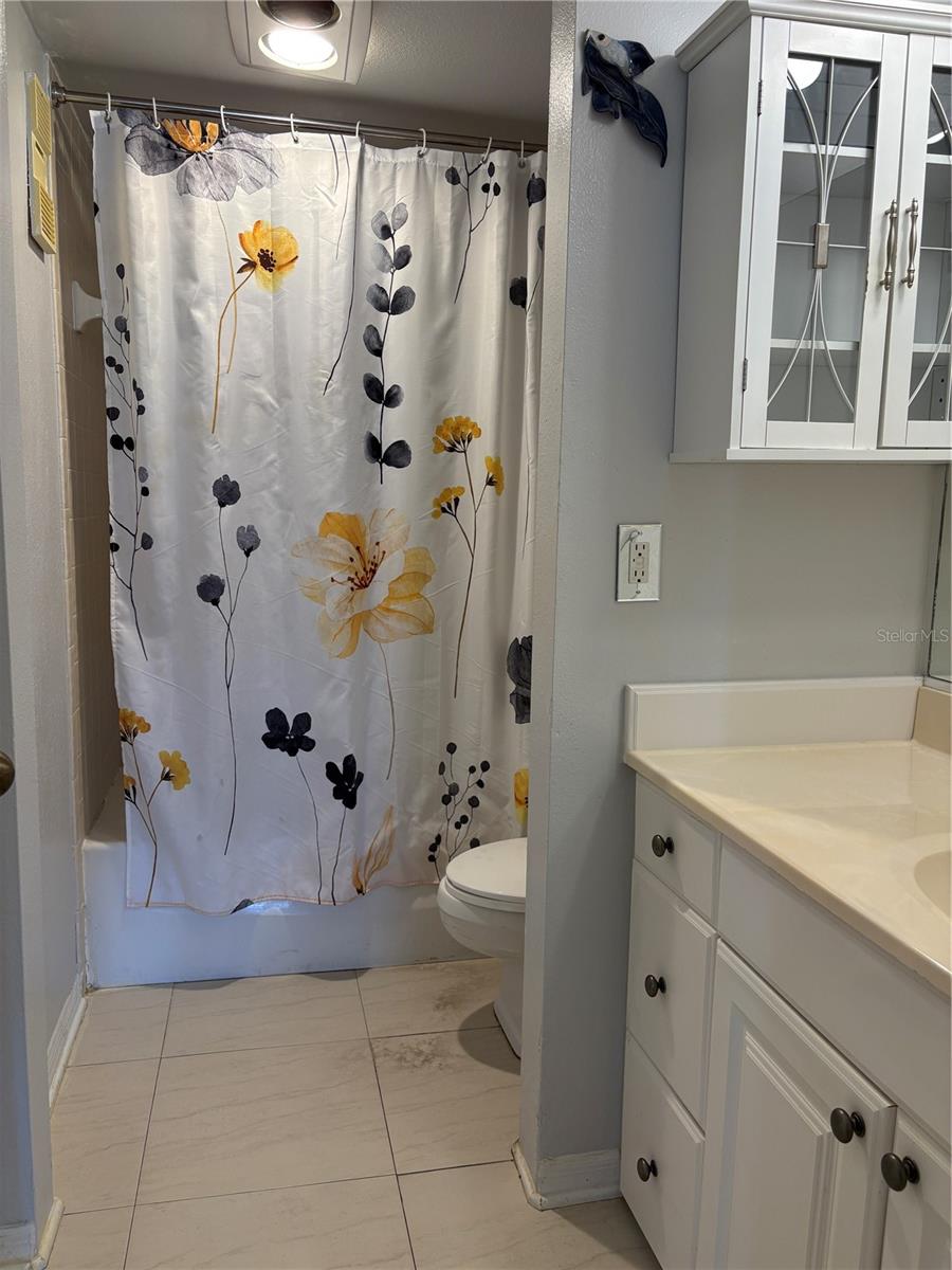7907 Sailboat Key Unit 105, South Pasadena, FL 33707