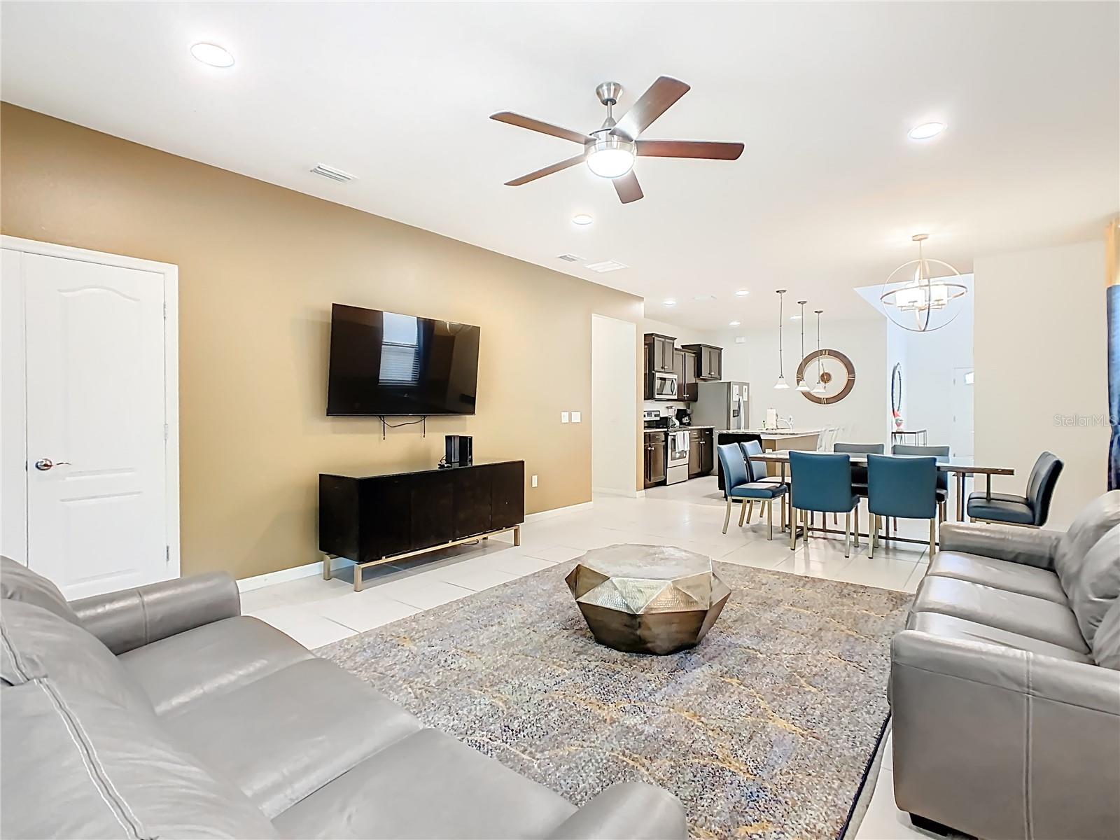 1809 Nice, Kissimmee, FL 34747