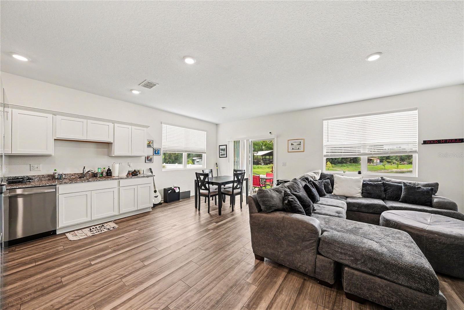 6272 Bucket, Gibsonton, FL 33534