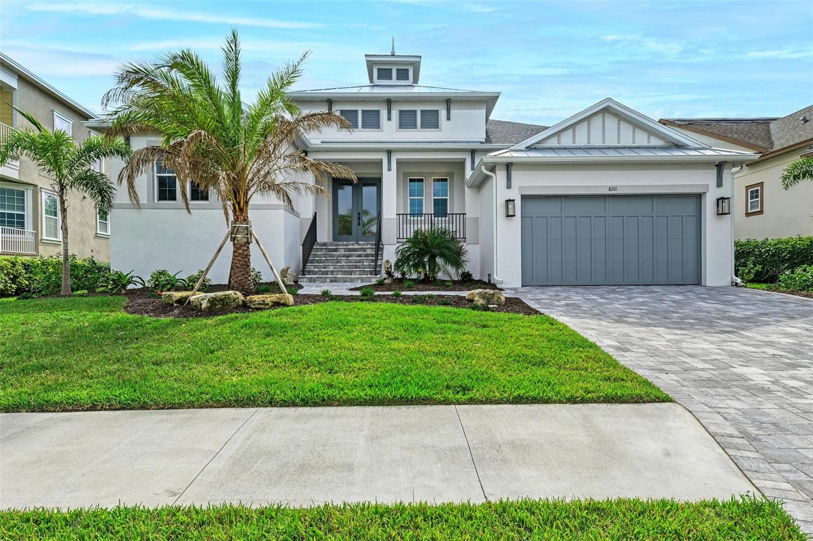 8211 37th Avenue, Bradenton, FL 34209