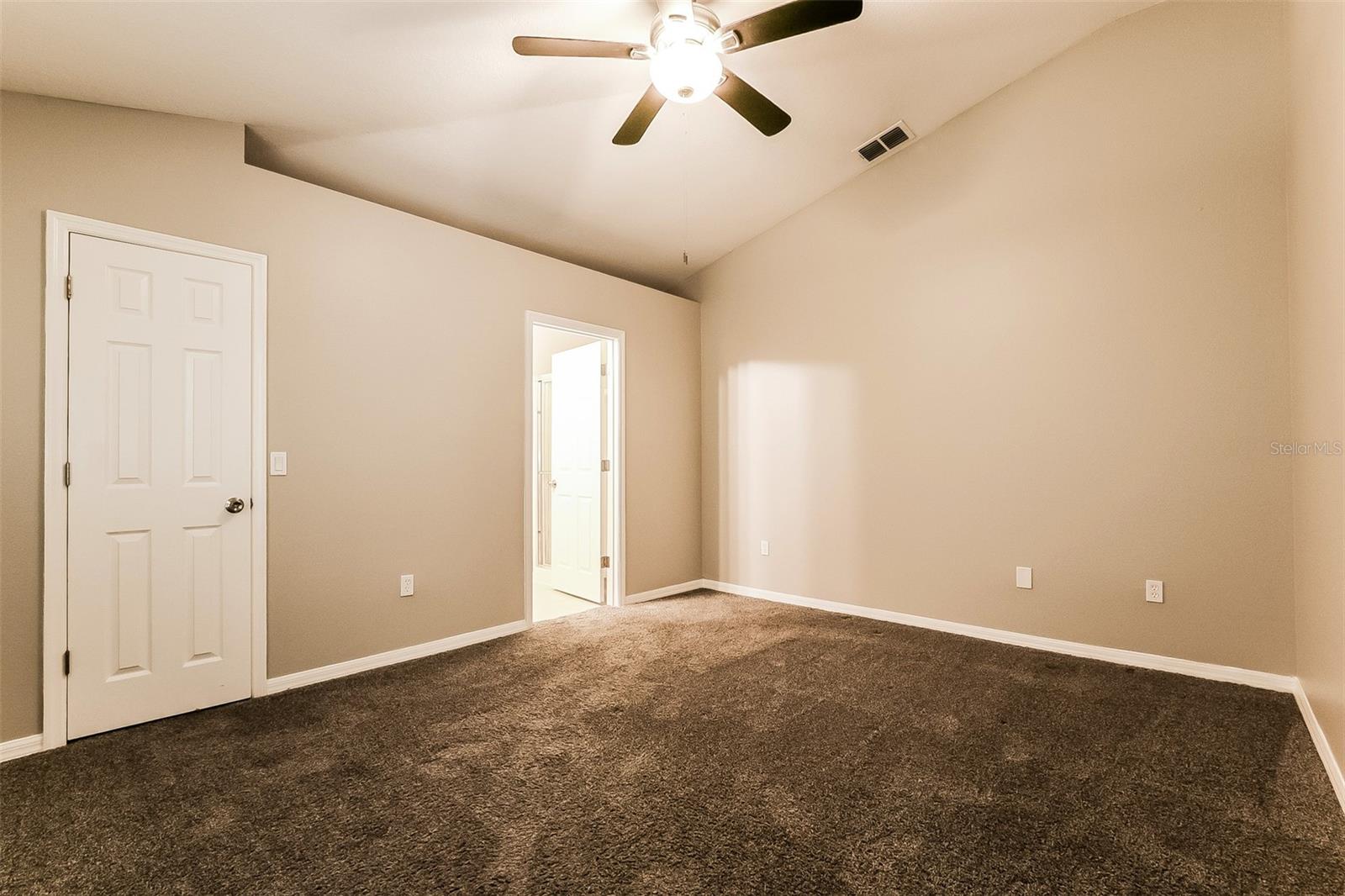 949 Cascades Park, Deland, FL 32720