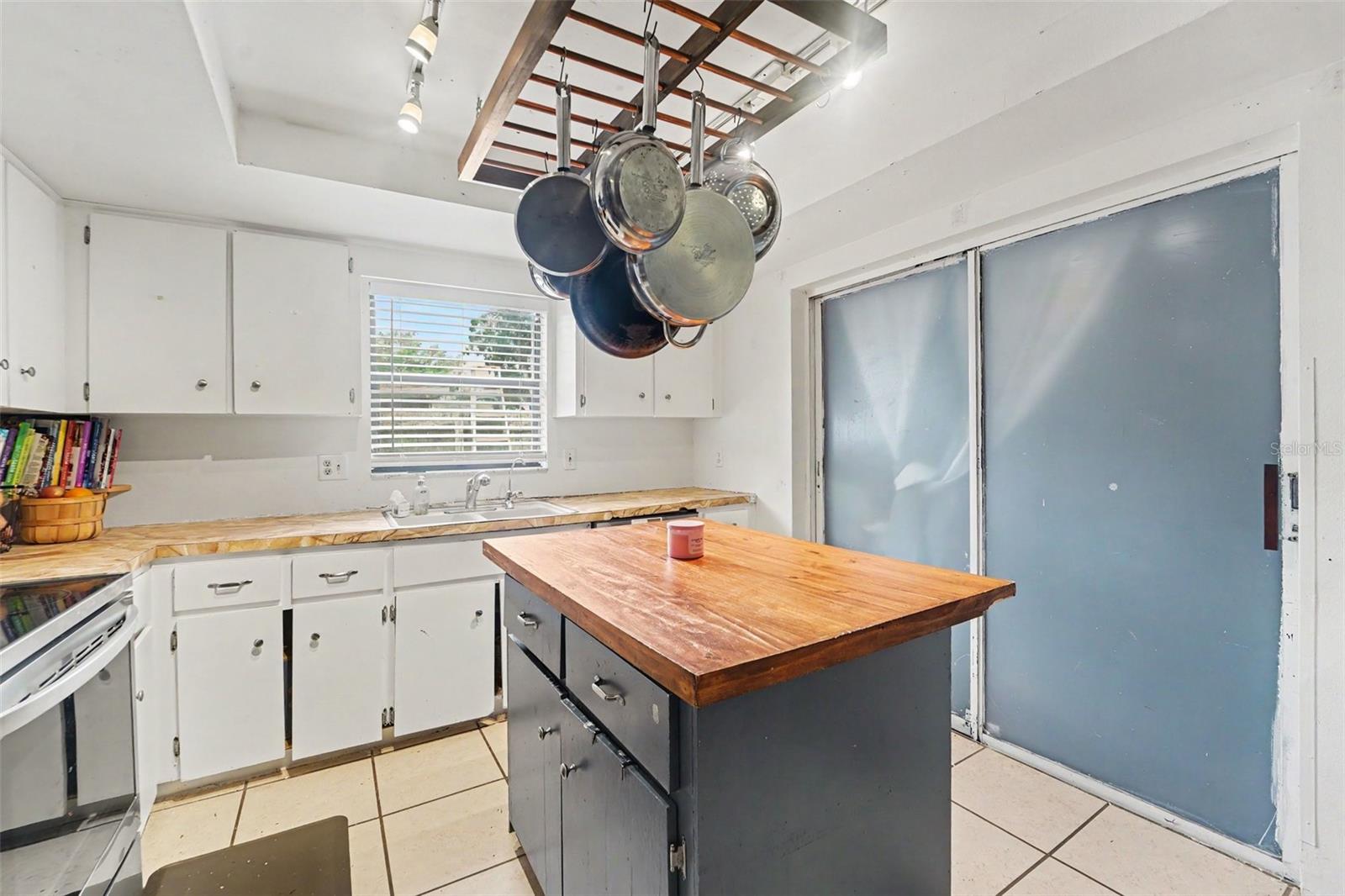 1215 Persimmon, Holiday, FL 34691