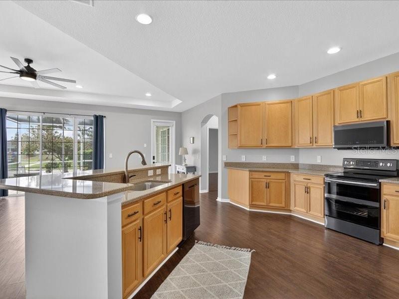 5513 Golden Isles, Apollo Beach, FL 33572