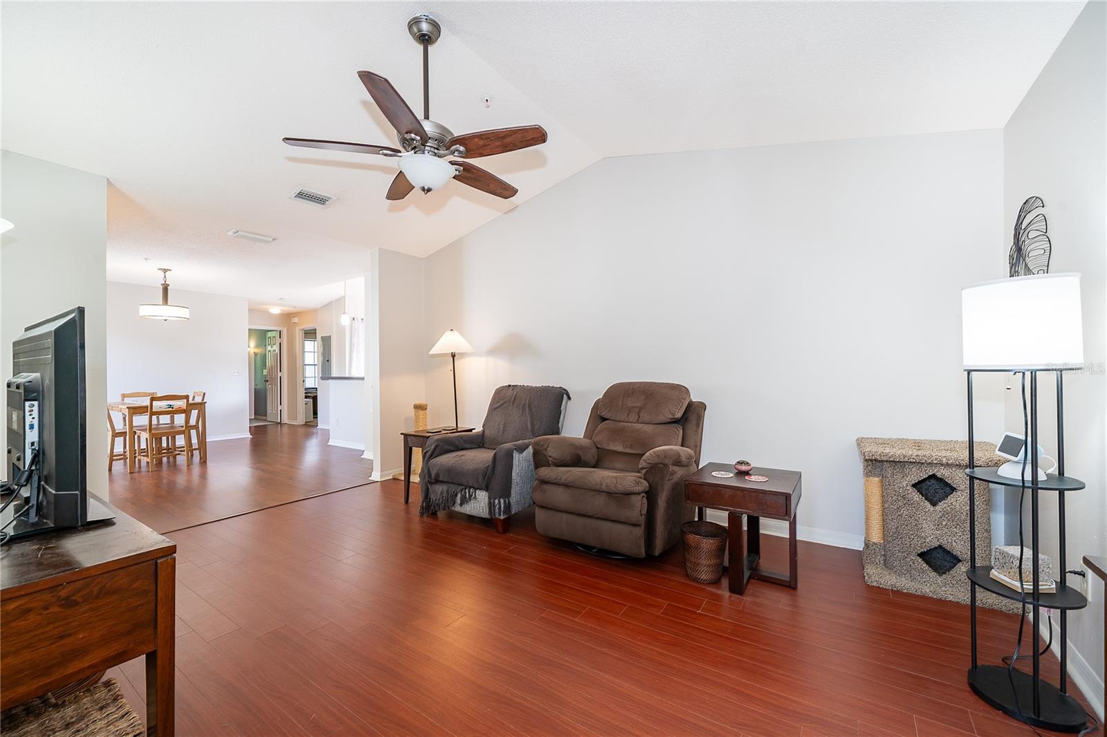 520 Via Verona Unit 203, Altamonte Springs, FL 32714