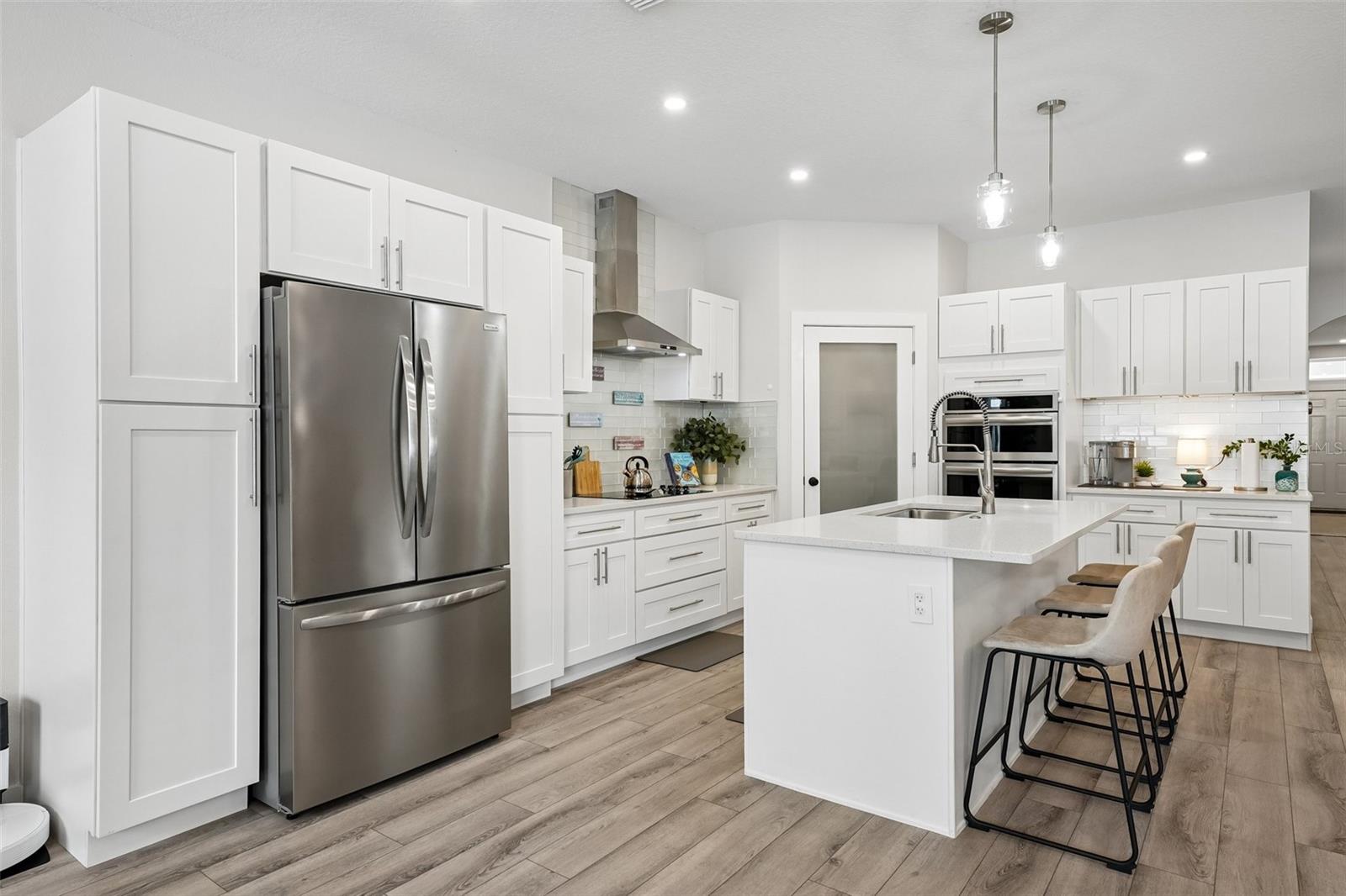 4277 43rd, St Petersburg, FL 33714
