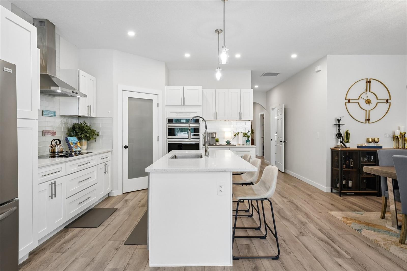 4277 43rd, St Petersburg, FL 33714