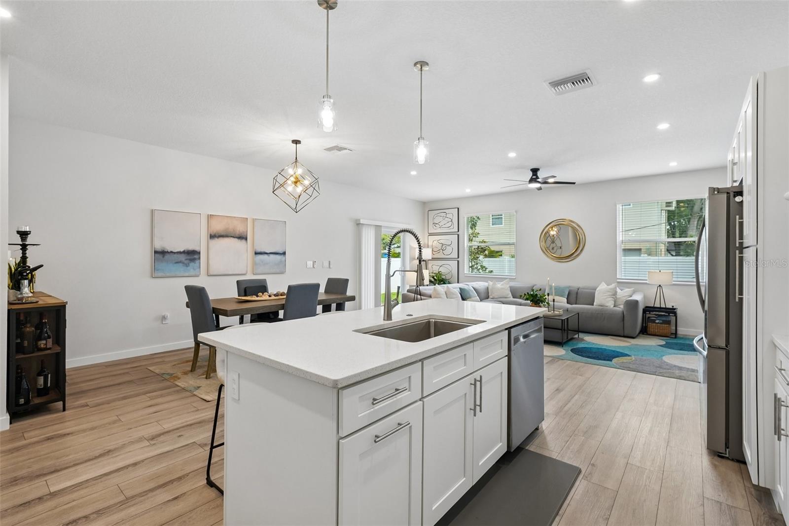 4277 43rd, St Petersburg, FL 33714