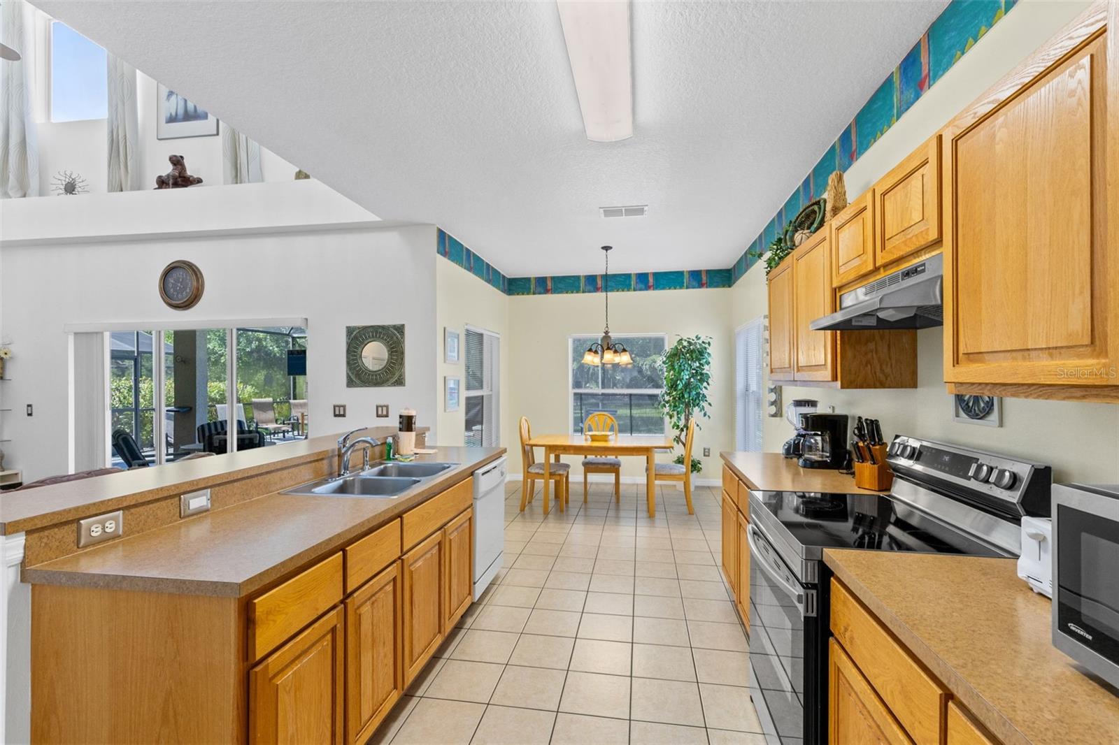 4602 Cumbrian Lakes, Kissimmee, FL 34746