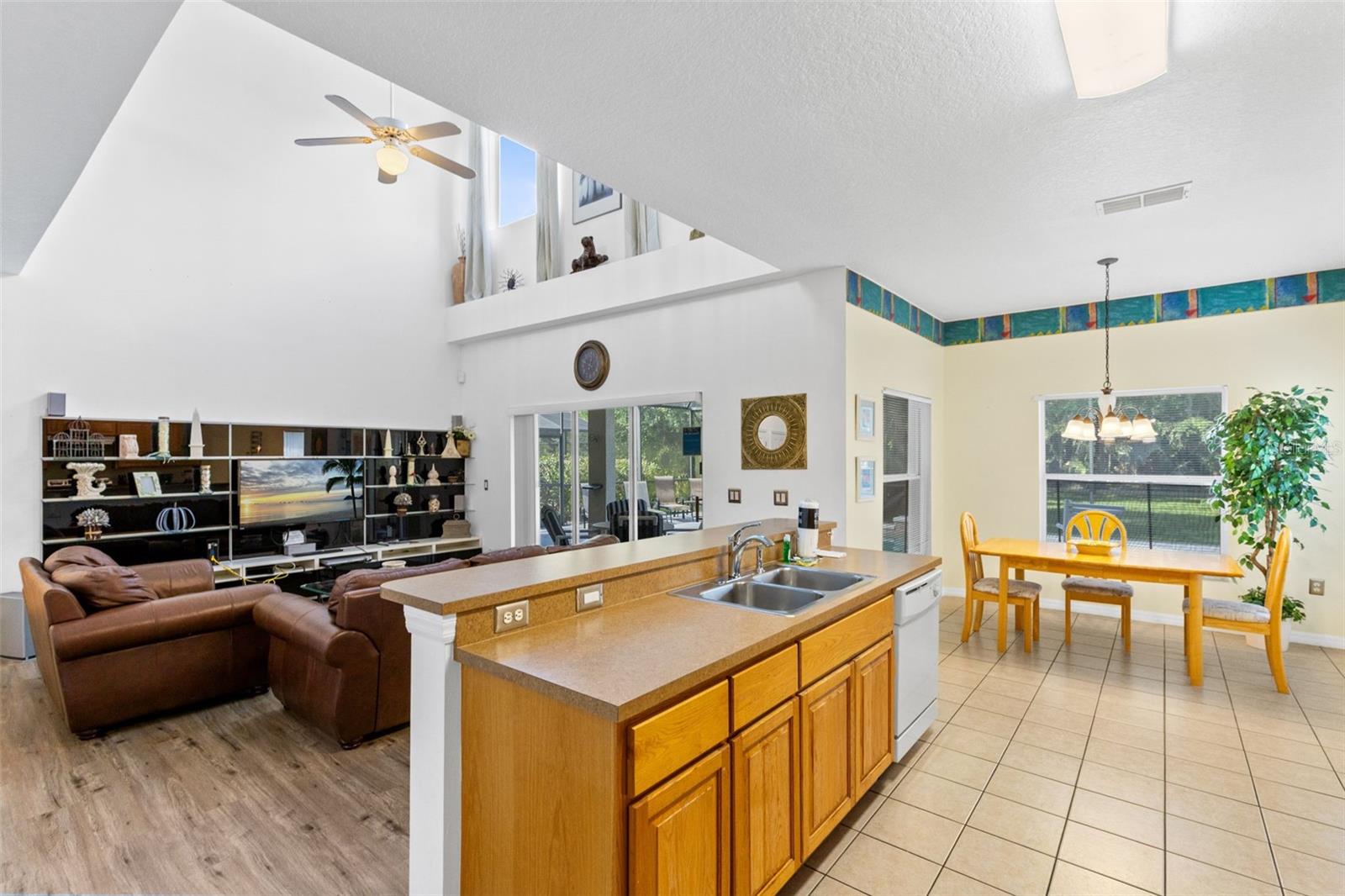 4602 Cumbrian Lakes, Kissimmee, FL 34746