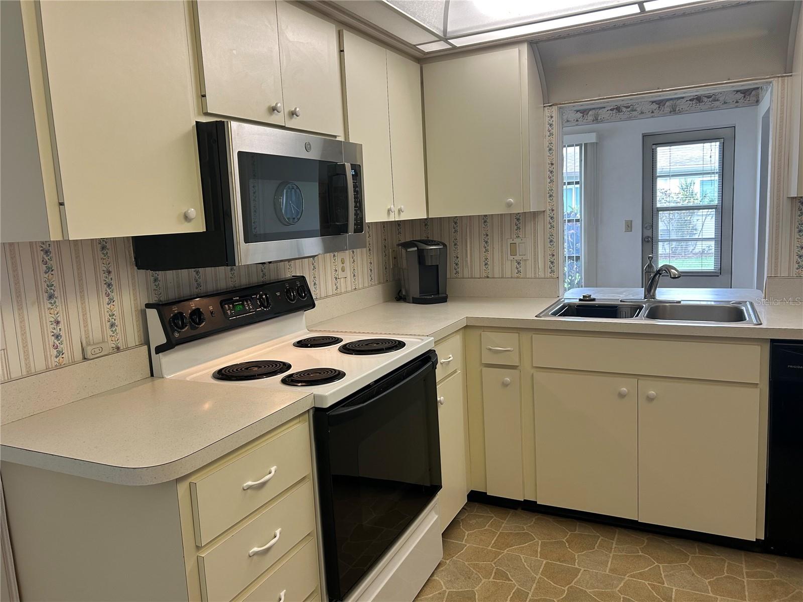1548 Grand Unit 109, Sarasota, FL 34232