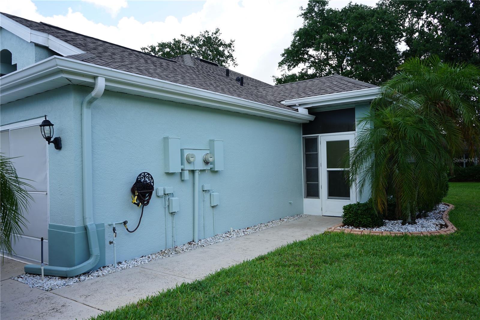 652 Mc Daniel, Sun City Center, FL 33573