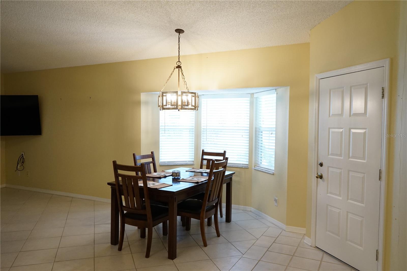 652 Mc Daniel, Sun City Center, FL 33573