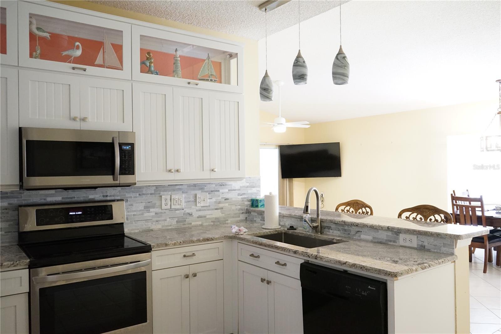652 Mc Daniel, Sun City Center, FL 33573