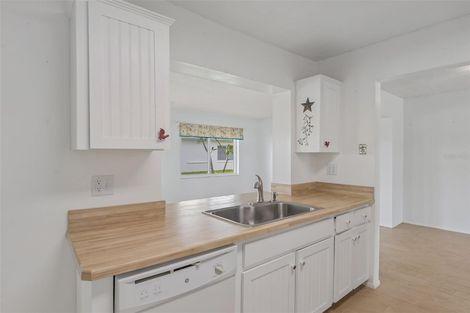 3549 98th, Pinellas Park, FL 33782