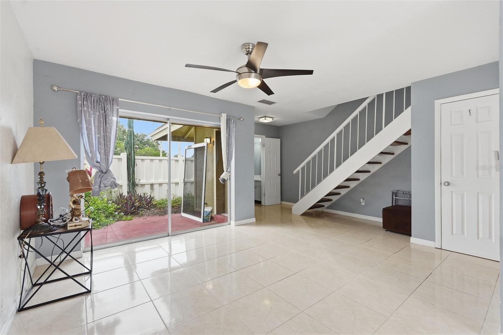 6902 El Centro, Tampa, FL 33634