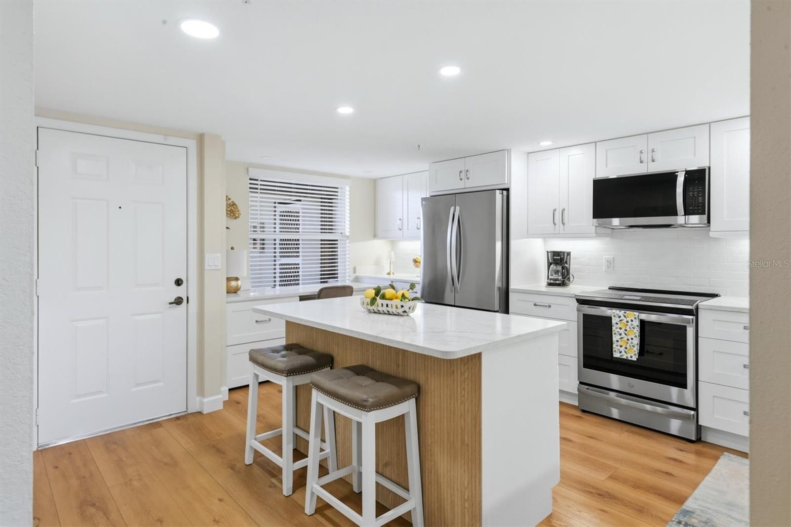 9320 Clubside Unit 2209, Sarasota, FL 34238
