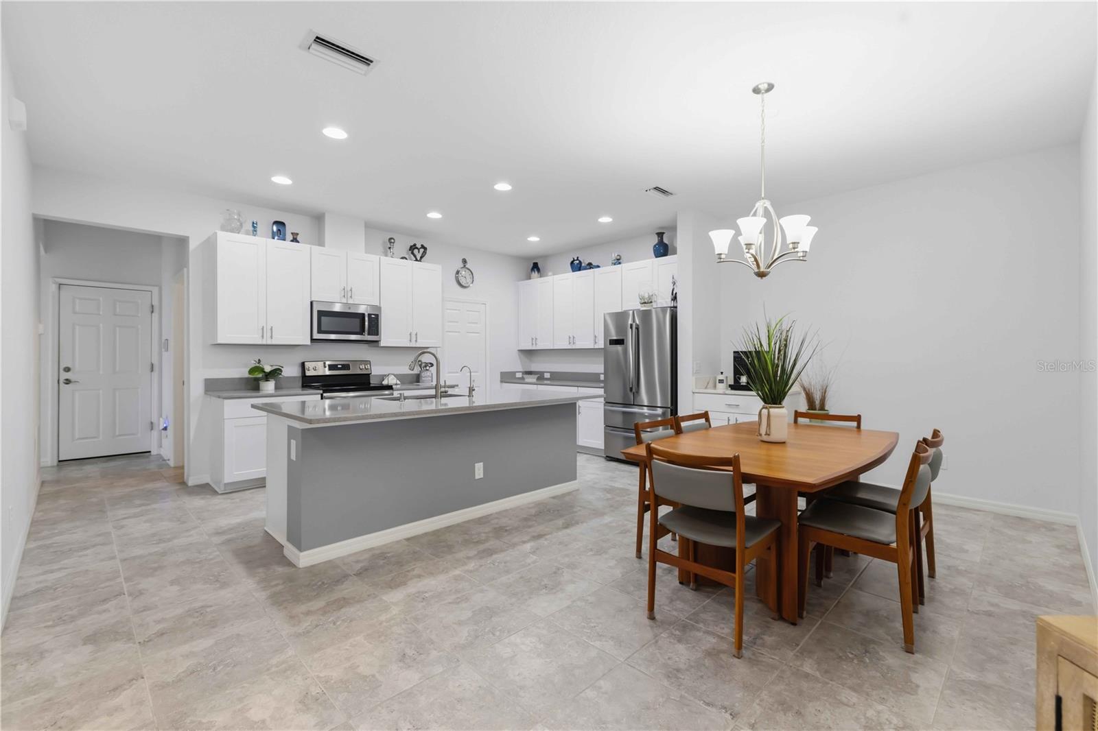 8512 Cache, Sarasota, FL 34240